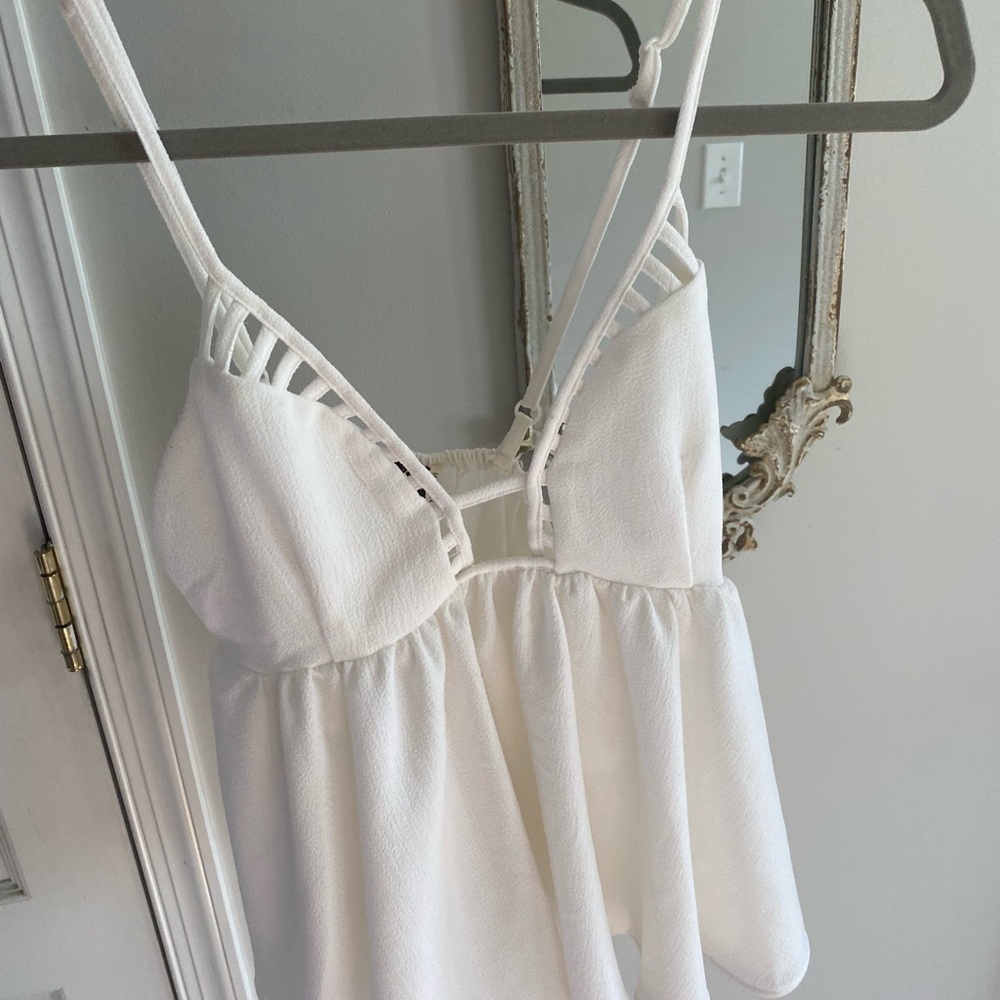 White Top - Picture 3 of 5